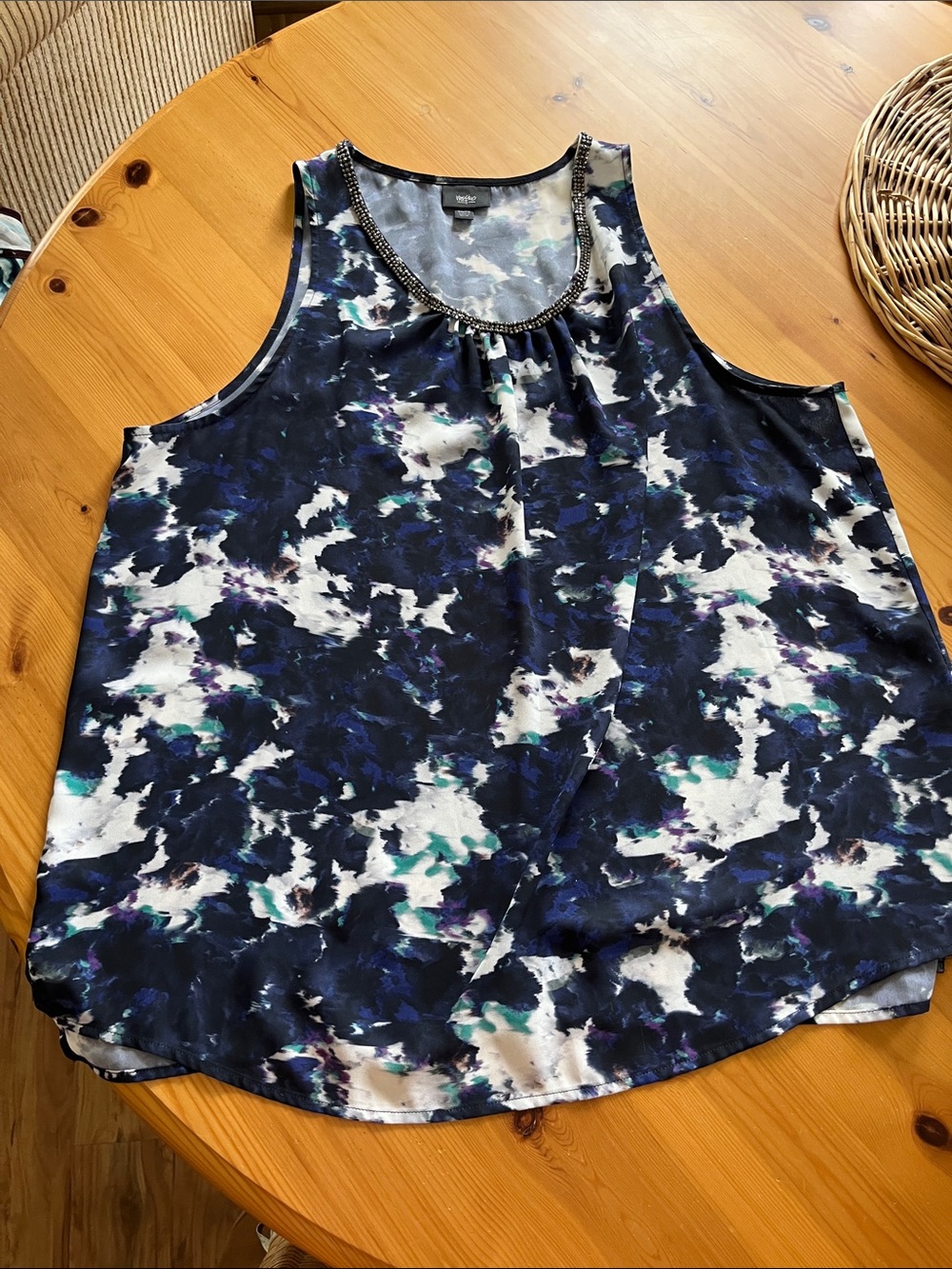 Mossino Navy & Teal Watercolor Beaded-Neck Tank